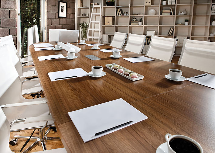 Sala de juntas para una sesión empresarial